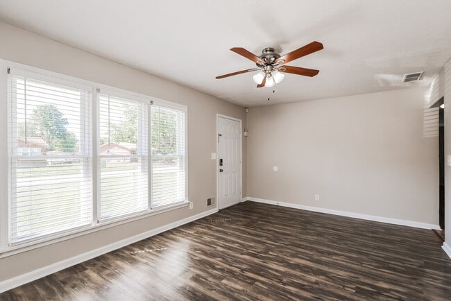 Photo - 819 Flicker Rd