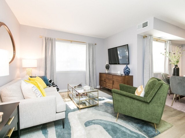 Crofton Village Apartments