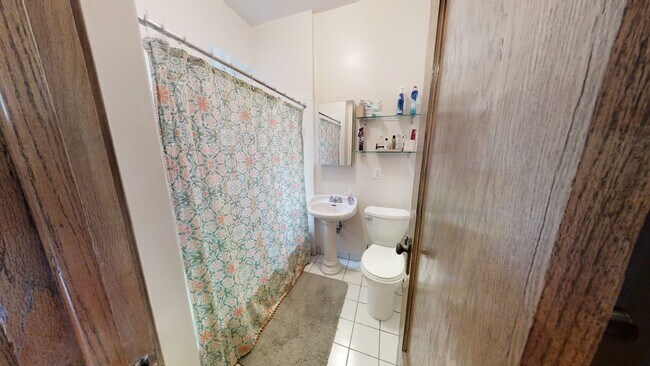Photo - Awesome 2 Bedroom, 1 Bath In Wrigleyville With In-Unit Laundry Available August 1, 2026 Unit 1253-2