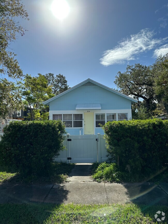 Building Photo - 204 Andrews St Rental