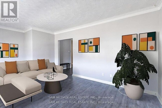 Photo - 1710 Lakeshore Rd W