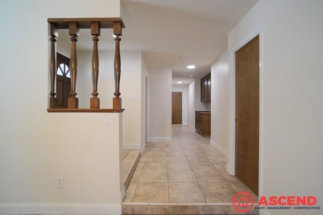 Photo - Gorgeous Northwest Bakersfield Home with H...