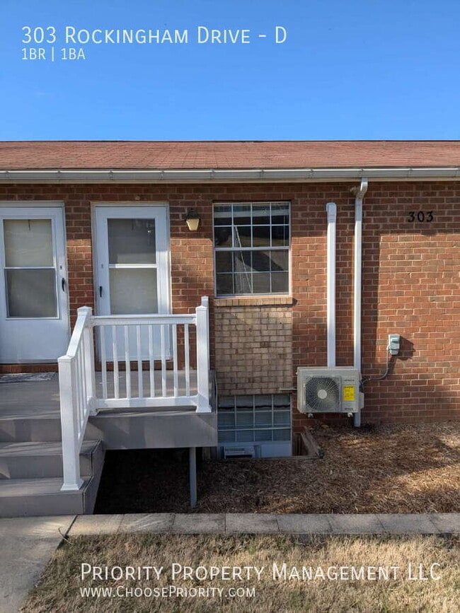 Photo - 303 Rockingham Dr Unit D