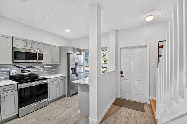 Photo - 5015 Palmbrooke Cir