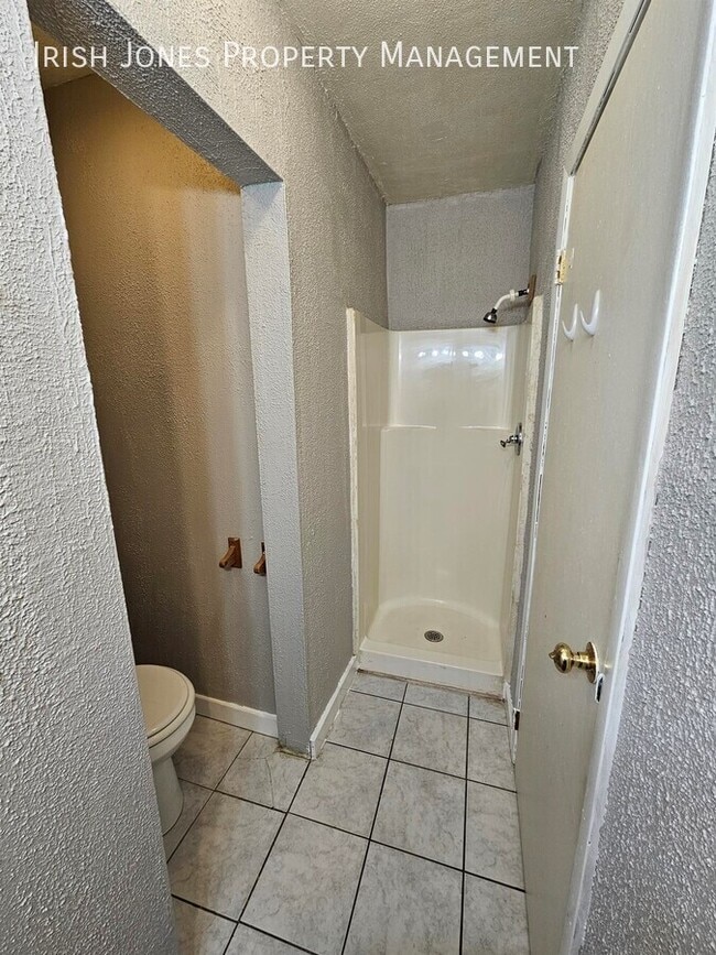 Photo - 1817 Pine-Apt 3 Unit Apt 3