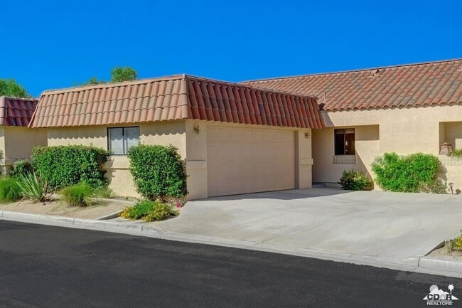 Photo - 40461 Bay Hill Way