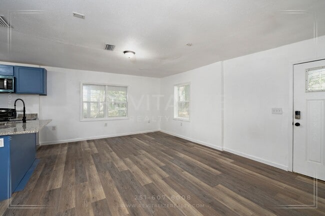Photo - Fully Renovated 3/2 in West Mobile!