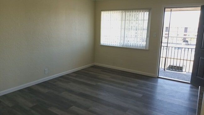 Building Photo - Welcome to SkyView Villa & Somerset Apartments! Unit 2507-11