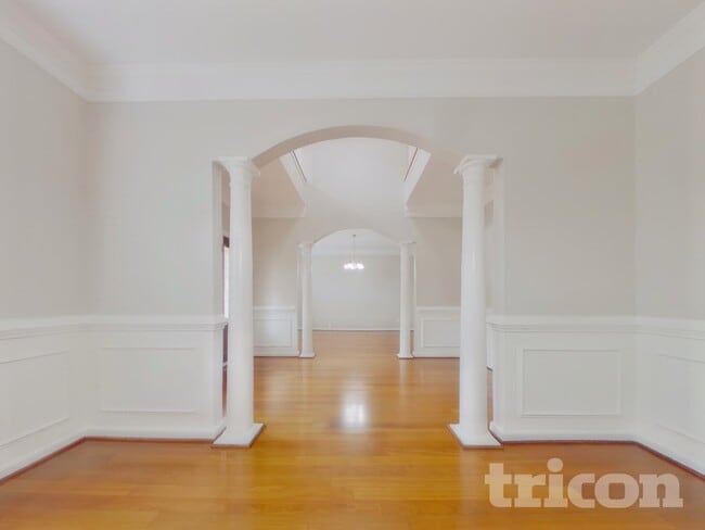 Photo - 1228 Saxony Dr SE