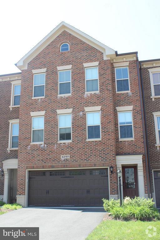 Building Photo - 42181 Castle Ridge Square Rental
