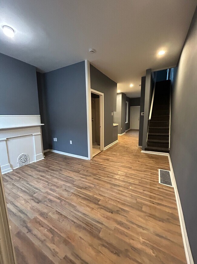 Photo - 2221 N Chadwick St