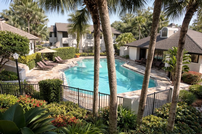 Photo - Beautiful Remodeled Winter Park 2/2 Condo for Rent in Front of Full Sail. Unidad 132