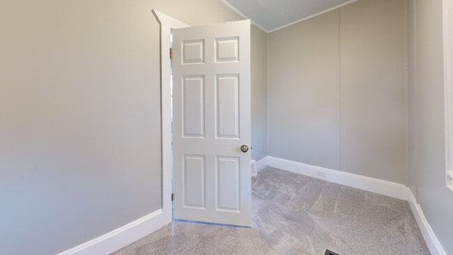 Photo - Clark / Fulton Area - Single Family Home - 2 Bedroom Apartment