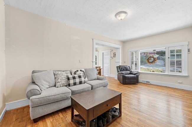 Photo - 5 Jenkins St