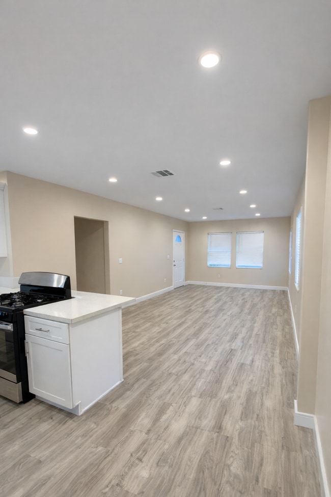 Photo - 14436 Carlsbad St