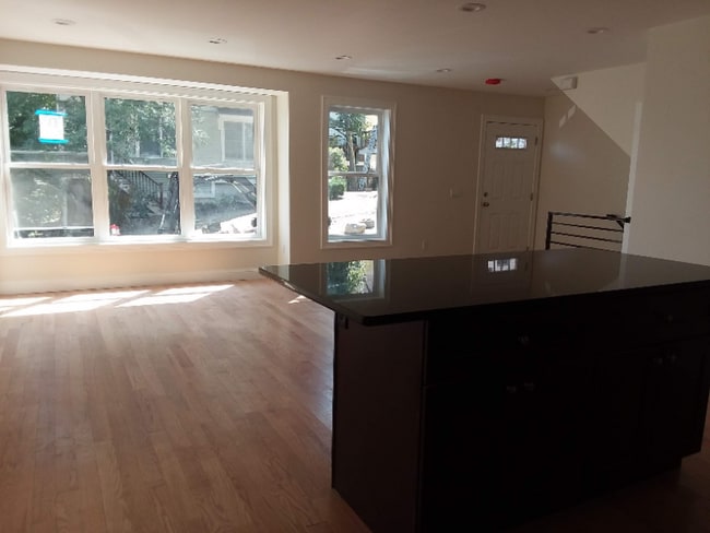 Photo - 2 Judge Street Path Unit 1