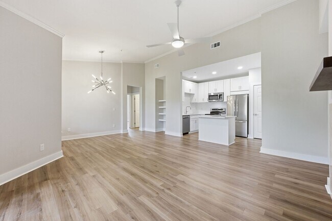 Photo - 211 Colima Ct