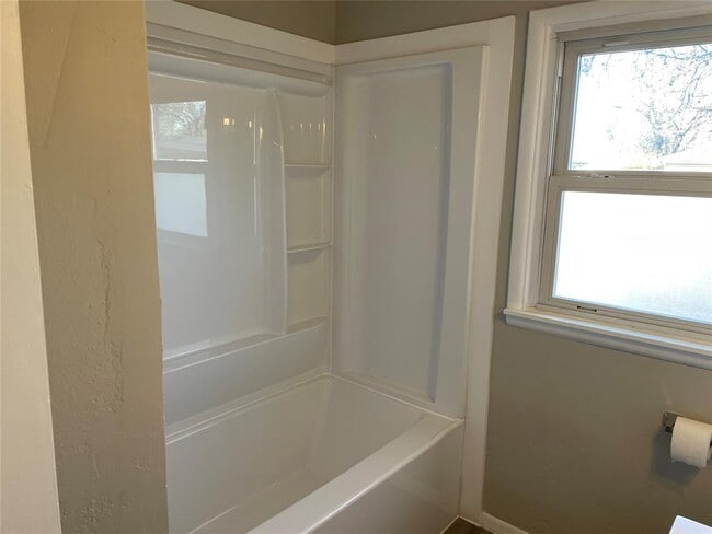 Photo - 228 W 9th St