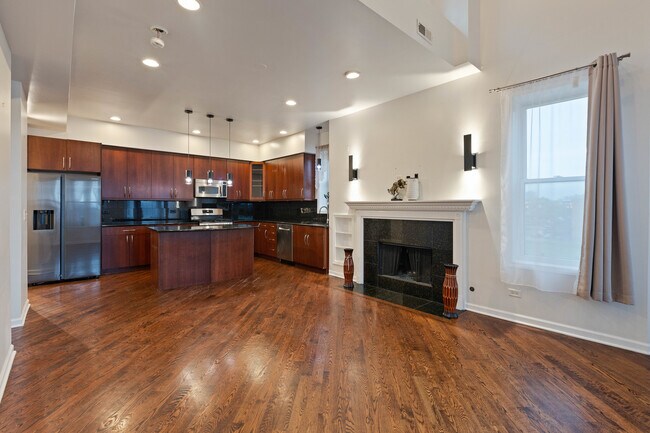 Photo - 4800 S St Lawrence Ave Unidad 3N