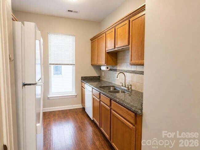 Photo - 18710 Oakhurst Blvd Unit 3A