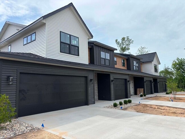 Photo - Brand-New Townhomes Near 5 Mile & East Beltline