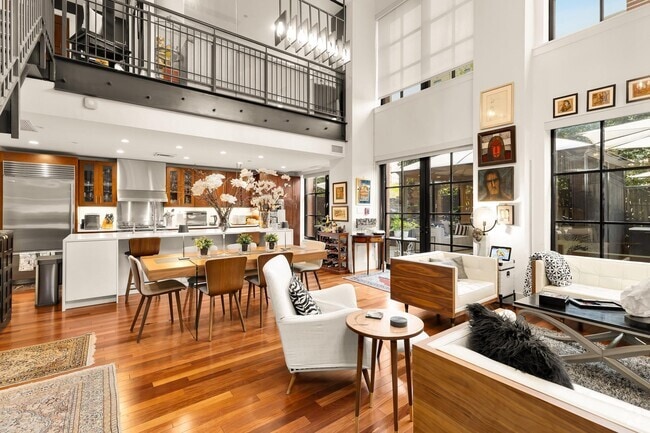 Building Photo - 1615 N Queen St Unit # M202 Rental