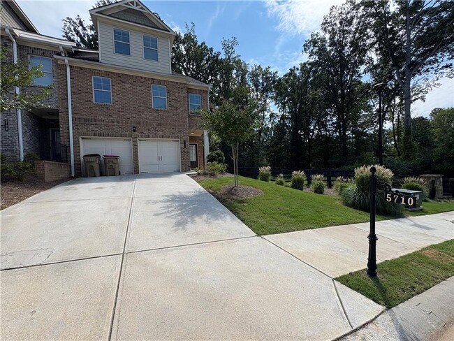 Building Photo - 5710 Rocky Falls Rd