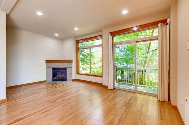 Photo - 4314 8th Ave NE