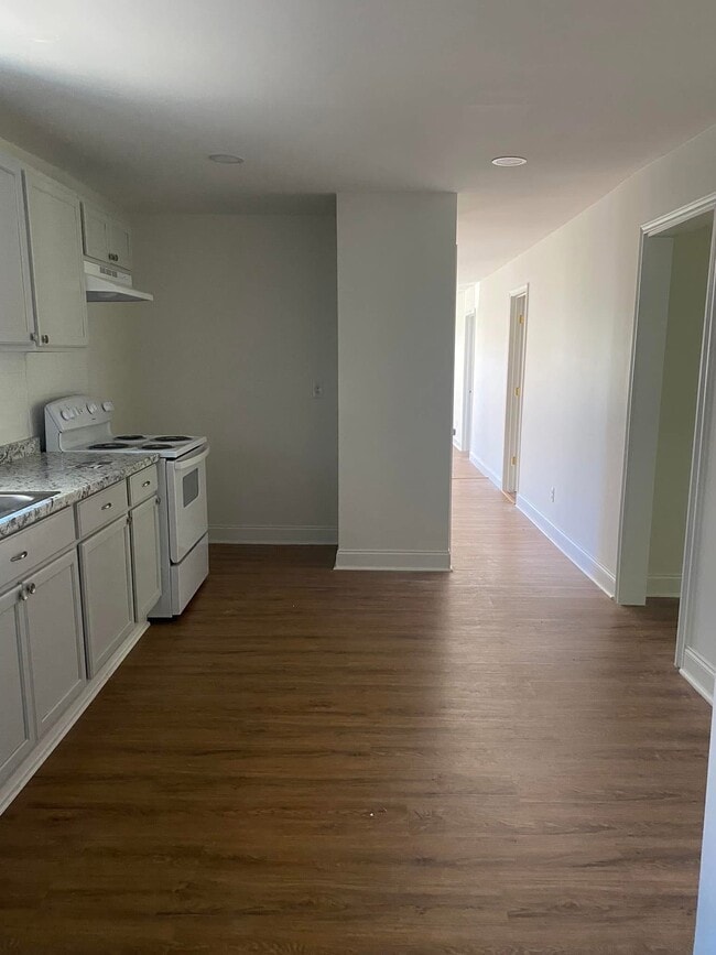 Photo - 105 Gauthier Rd