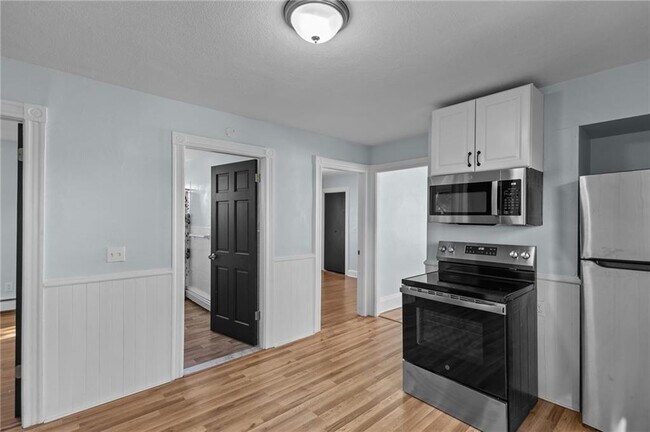 Photo - 60 Morris Ave