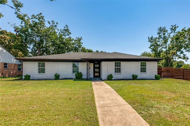 Photo - 418 E Spring Valley Rd