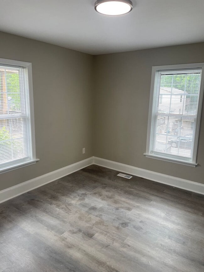 Photo - 1612 N Jackson Ave