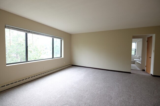 Laurel Apartments