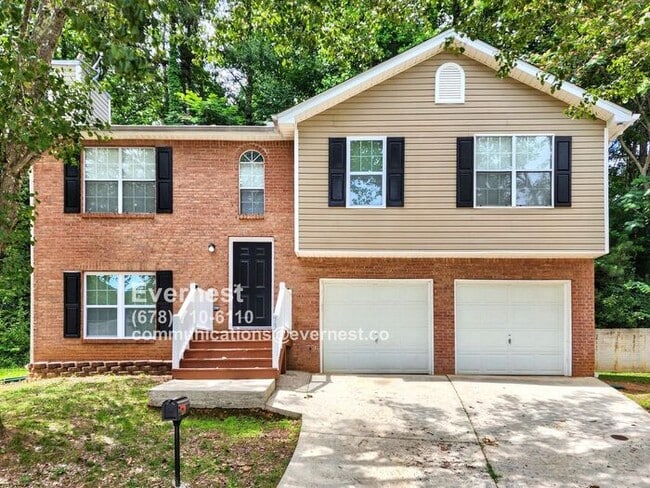 Photo - 736 Ashley Ln House