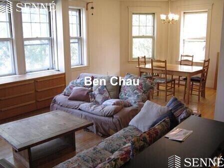 Building Photo - 44 Langdon St Unit 9B Rental