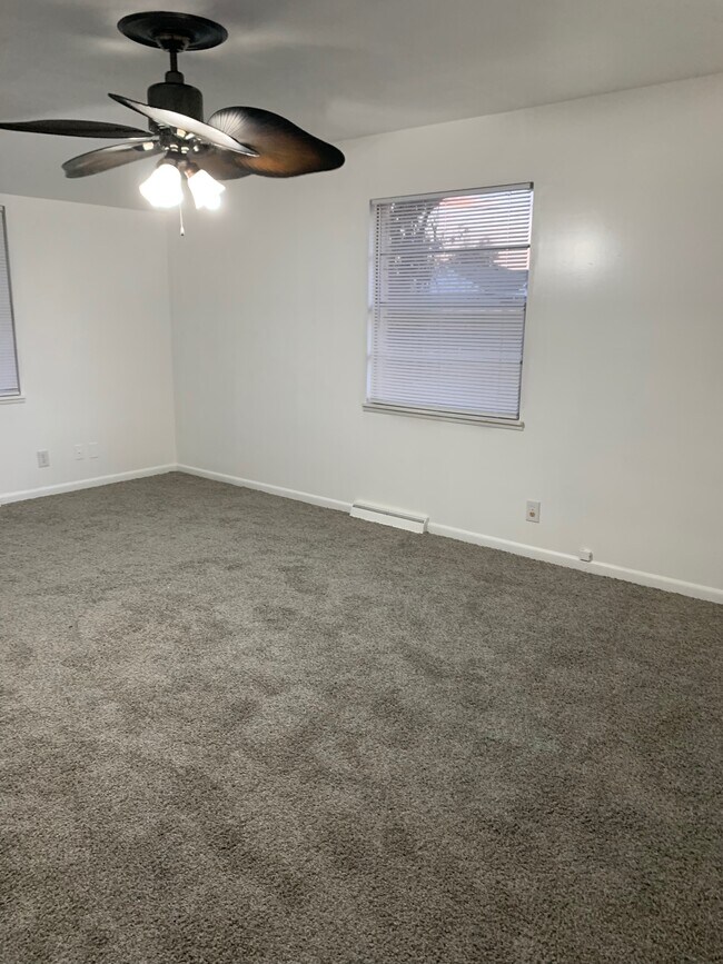 1041 E Main St Rental House Rental in Cushing, OK