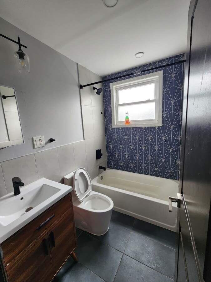 Photo - 163 Elwood Ave E Unidad 3L