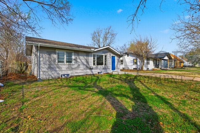 Photo - 6651 N Scottsville St