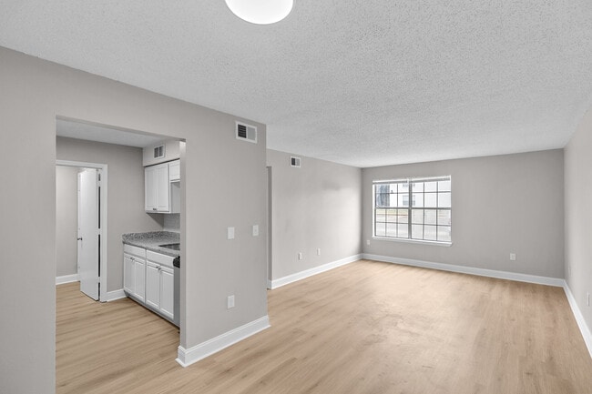 Photo - Coventry Gardens Apartments