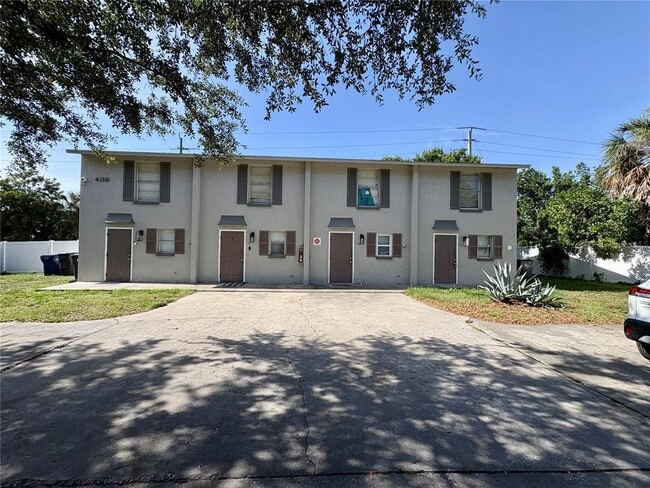 Building Photo - 409 57th Ave Dr E
