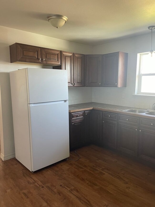 Photo - 4-Bedroom Home with Open Floor Plan and Fenced Yard in Pasco - Your Perfect Retreat!