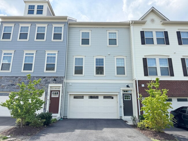 STAFFORD - CENTRAL LOCATION NEAR QUANTICO/... - STAFFORD - CENTRAL LOCATION NEAR QUANTICO/... Townhome