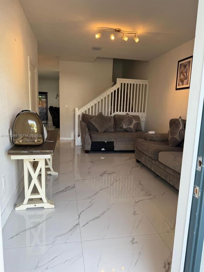 Photo - 13150 SW 233rd St