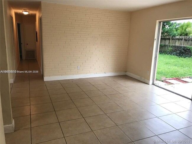 Photo - 4710 NW 12th St