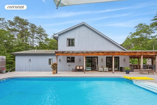 Photo - 165 Swamp Rd