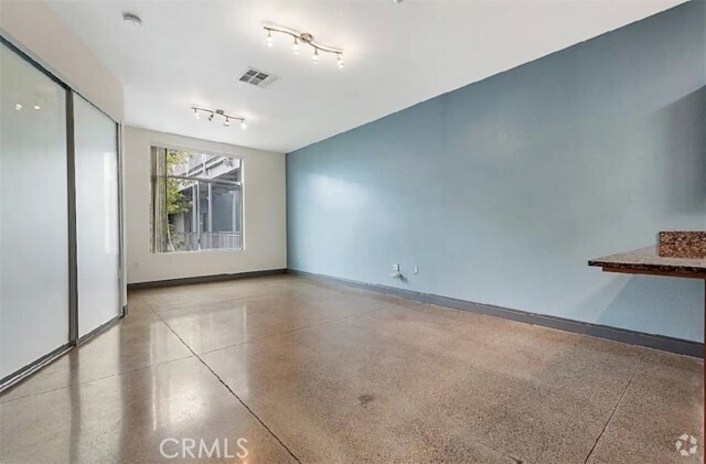 Building Photo - 435 W Center Street Promenade Unit 335 Rental