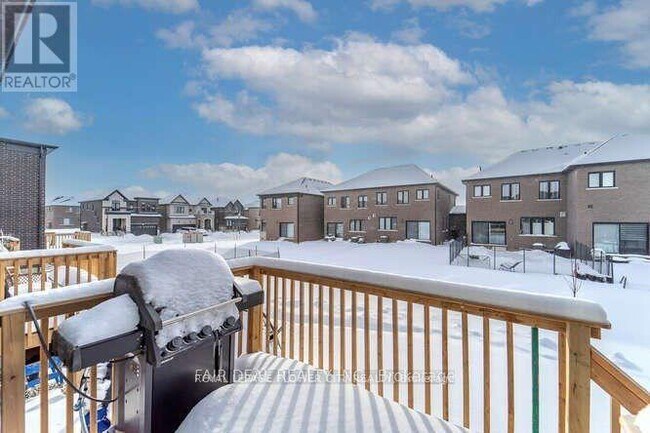 Photo - 1118 Edinburgh Dr
