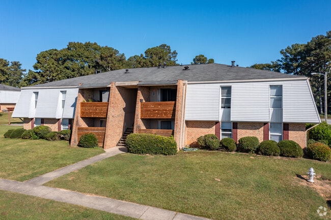 Moss Creek Apartments