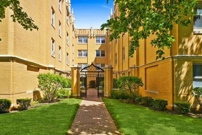Photo - 1925 Grove Ave Condo Unit 206