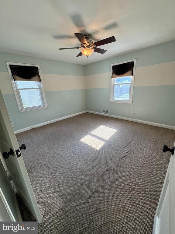 Photo - 7408 Digby Rd